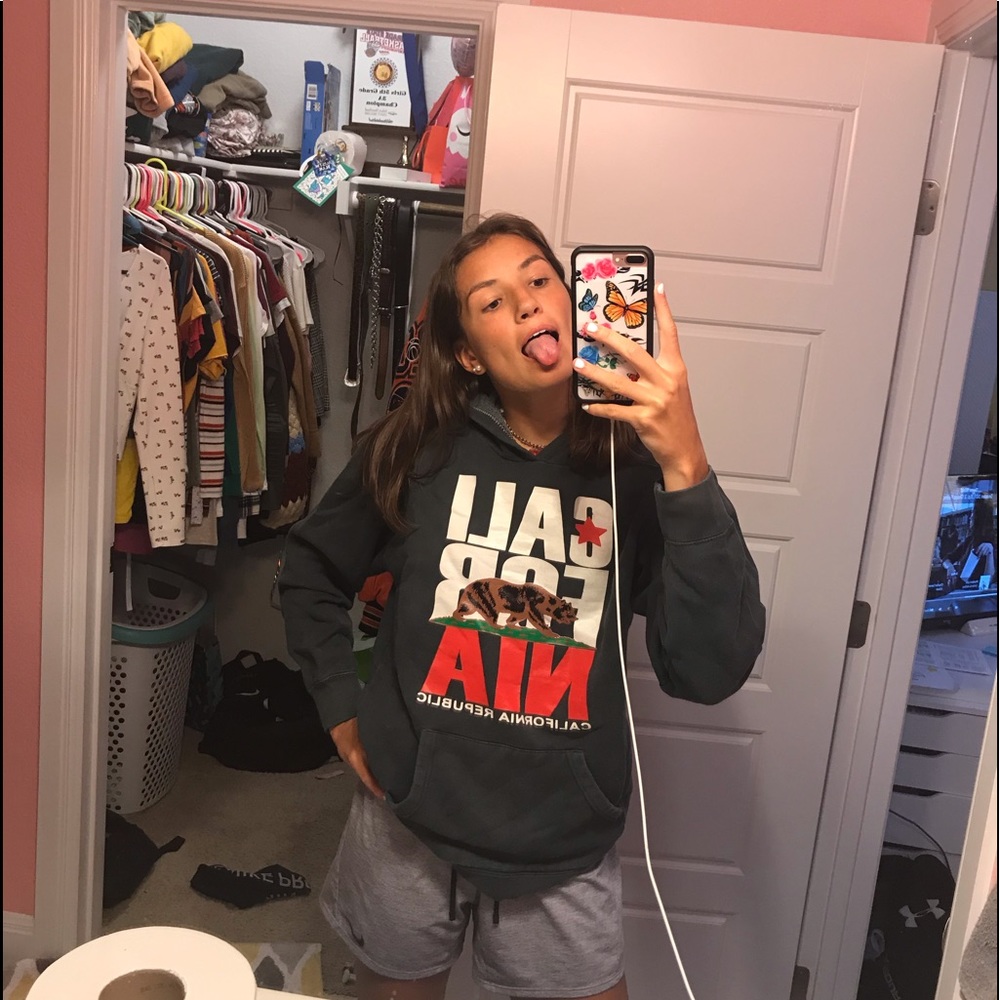 California sweatshirt